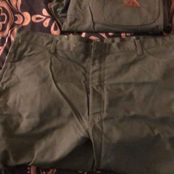2 bulwark work pants the price is for 2 pants - Picture 3 of 5